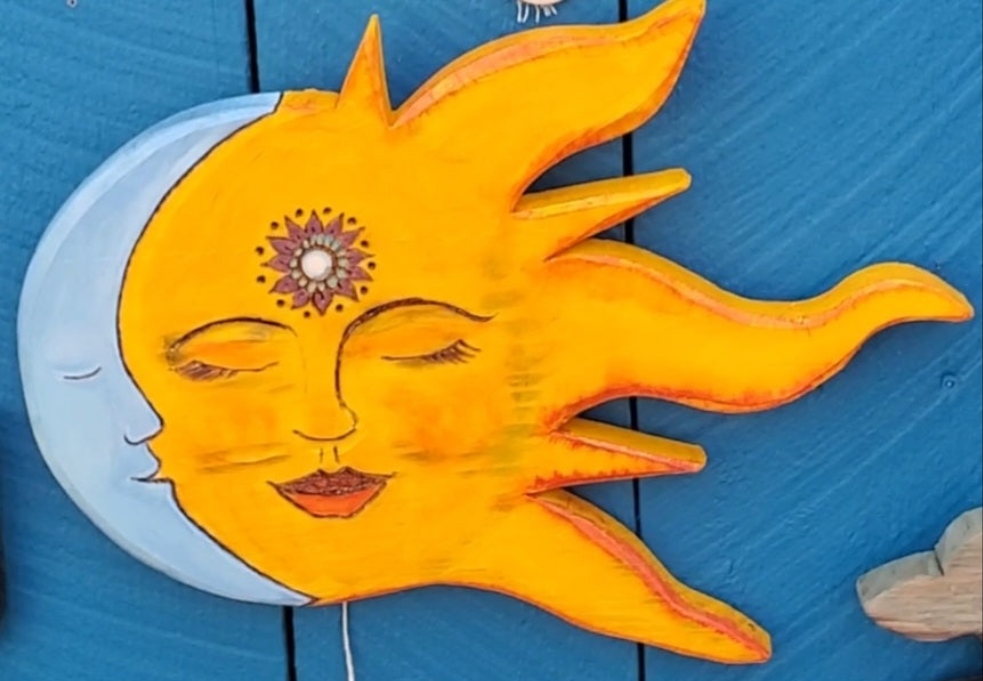 Sun kissed by Moon